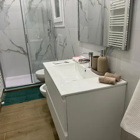 Florence Apt Apartman *