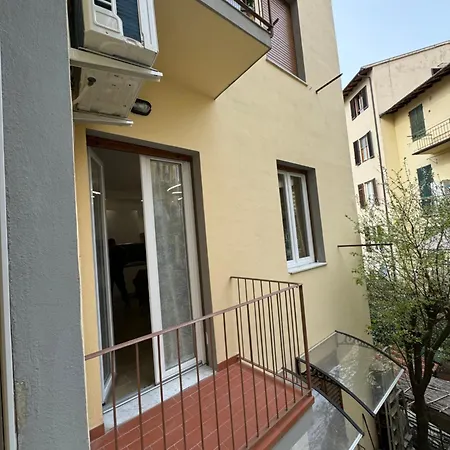 Florence Apt Apartman *
