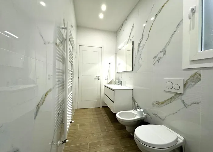 Florence Apt