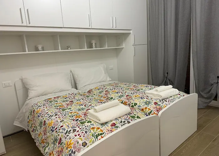 Florence Apt * فلورنس