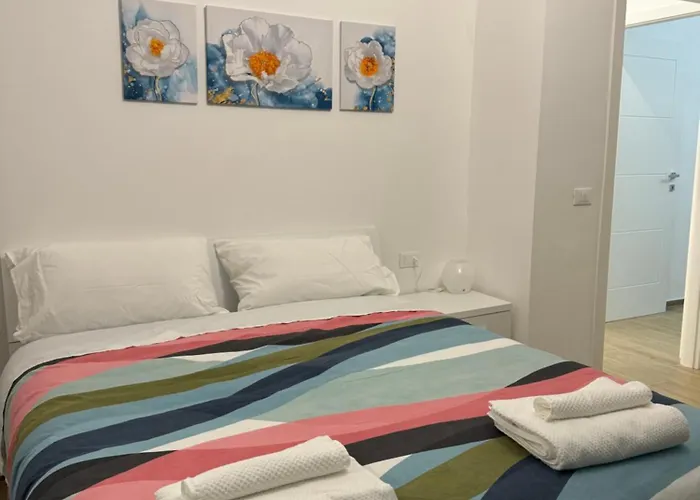 Florence Apt * فلورنس